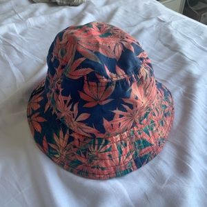 FESTIVAL: “Floral” Bucket Hat